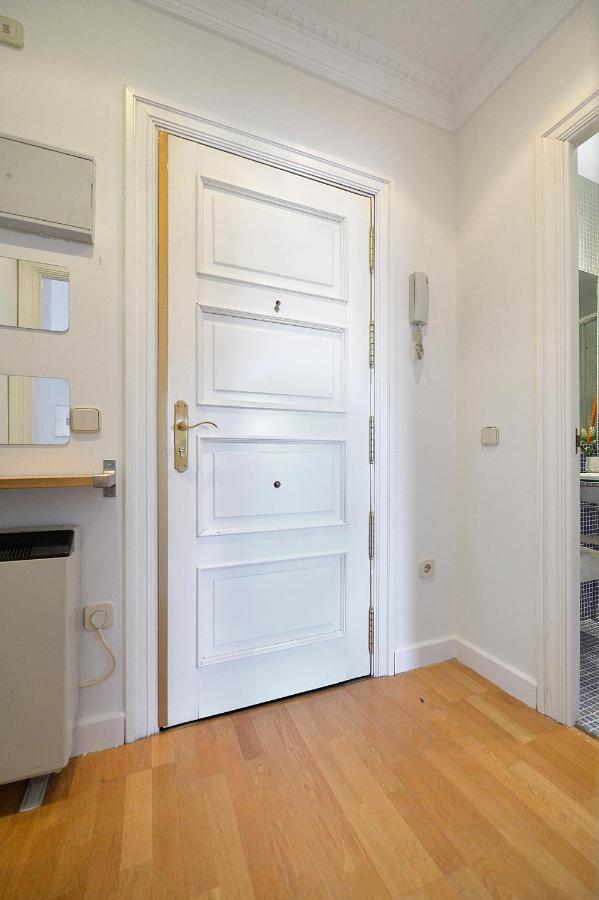 Homeabout Puerta Del Sol Premium Madrid Extérieur photo